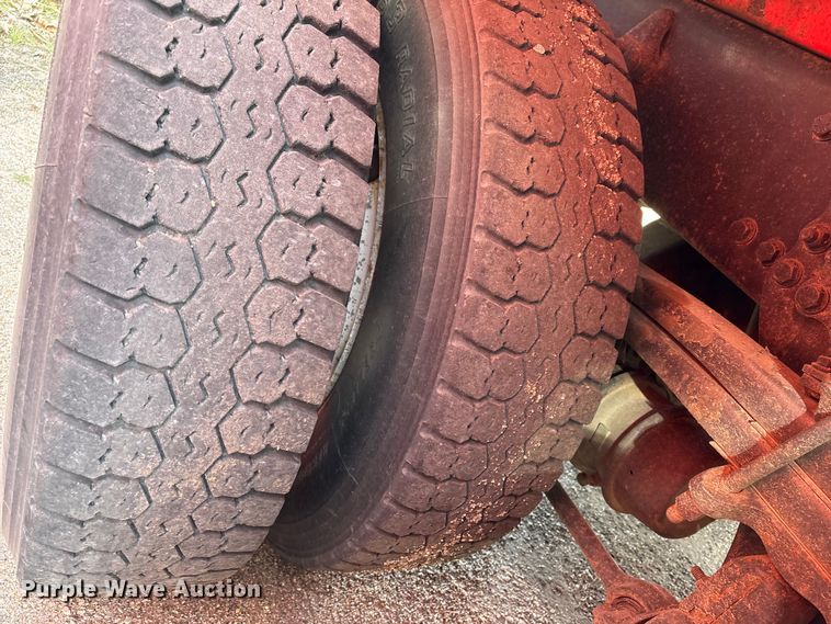 image for item NK9039 2009 Sterling L7500 Series dump truck