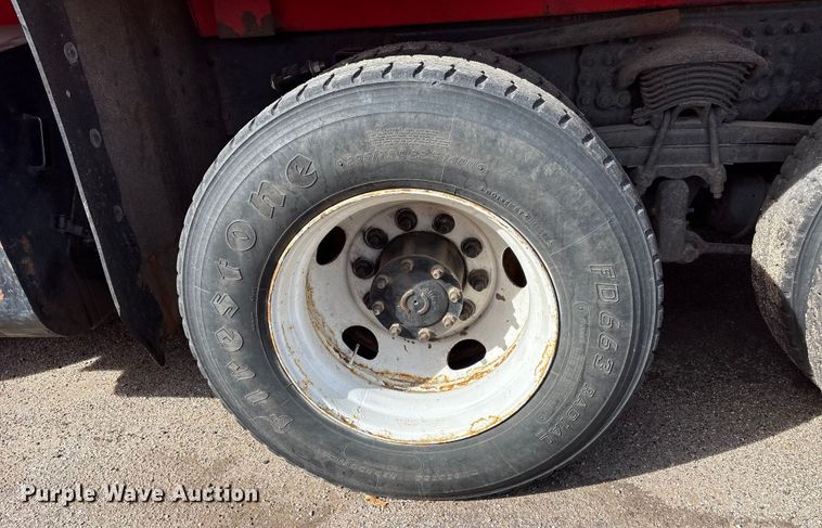 image for item NK9039 2009 Sterling L7500 Series dump truck