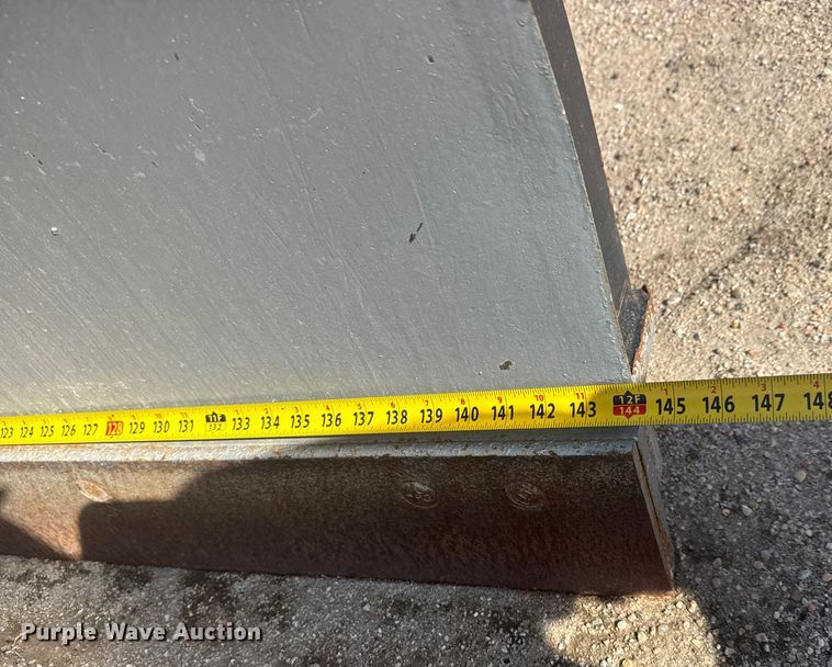 image for item NK9039 2009 Sterling L7500 Series dump truck