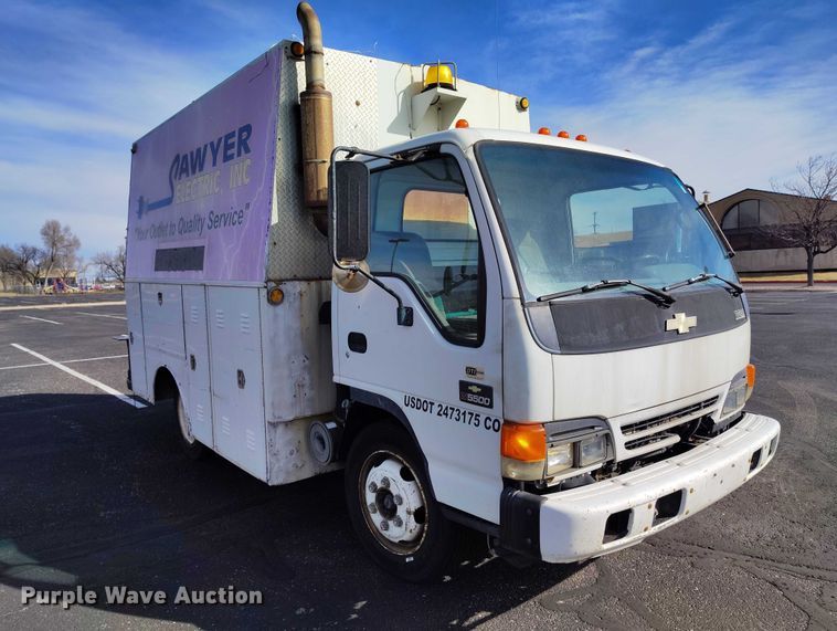 image for item DP4923 2005 Chevrolet W5500 utility / service truck