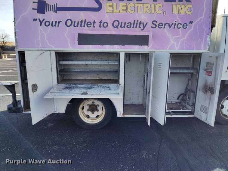 image for item DP4923 2005 Chevrolet W5500 utility / service truck