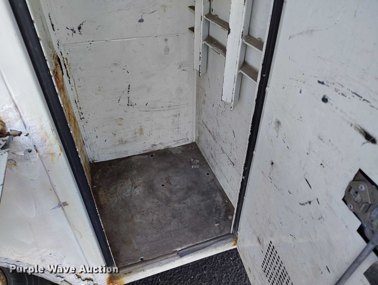 image for item DP4923 2005 Chevrolet W5500 utility / service truck