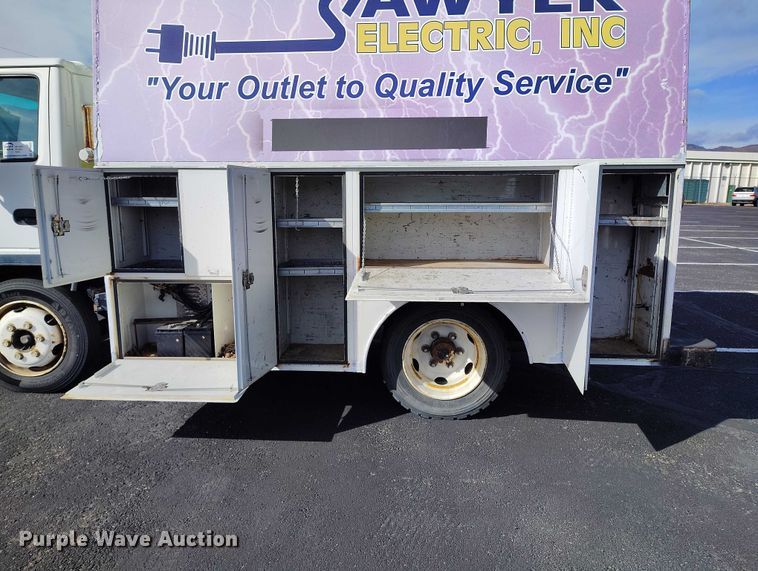 image for item DP4923 2005 Chevrolet W5500 utility / service truck