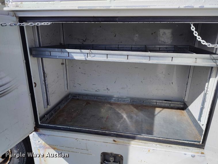 image for item DP4923 2005 Chevrolet W5500 utility / service truck