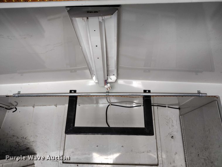 image for item DP4923 2005 Chevrolet W5500 utility / service truck