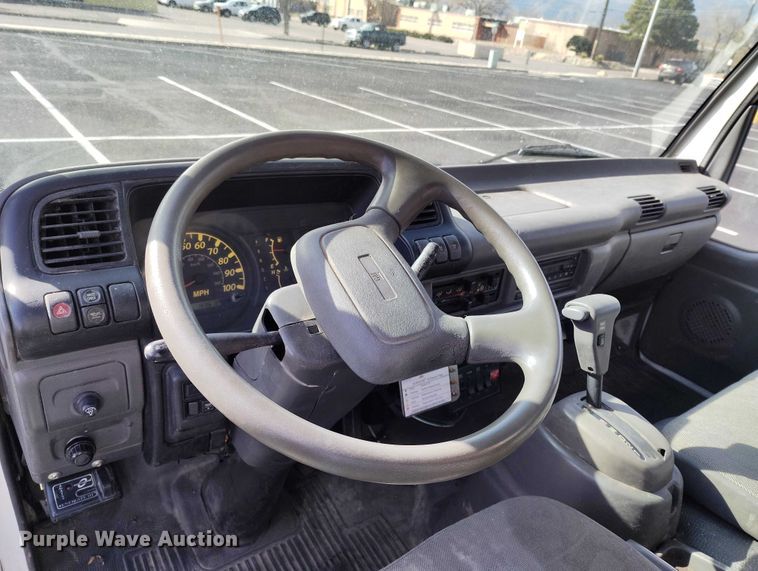 image for item DP4923 2005 Chevrolet W5500 utility / service truck