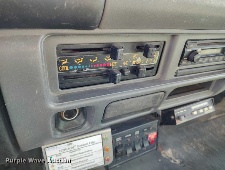 image for item DP4923 2005 Chevrolet W5500 utility / service truck