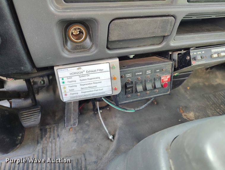 image for item DP4923 2005 Chevrolet W5500 utility / service truck