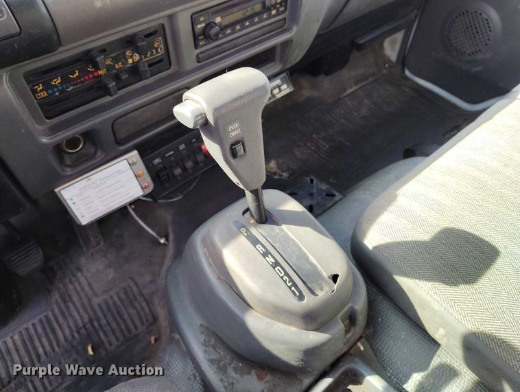 image for item DP4923 2005 Chevrolet W5500 utility / service truck