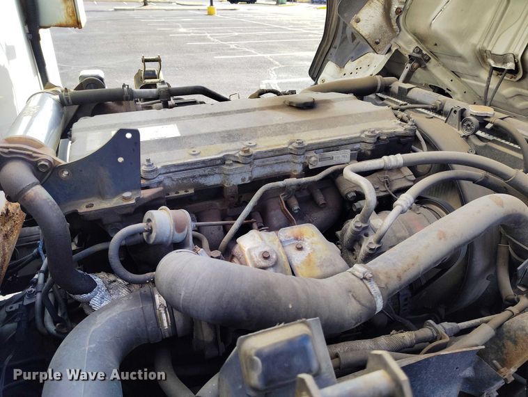 image for item DP4923 2005 Chevrolet W5500 utility / service truck