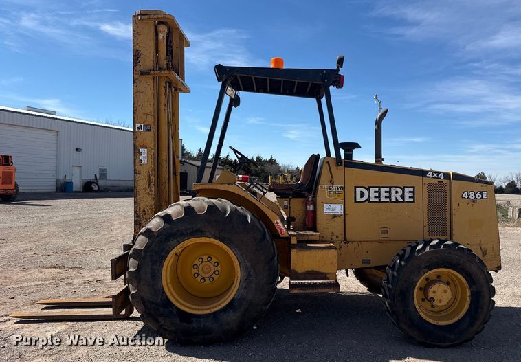 image for item DQ4256 John Deere 486E forklift