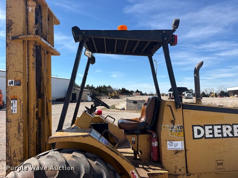 image for item DQ4256 John Deere 486E forklift