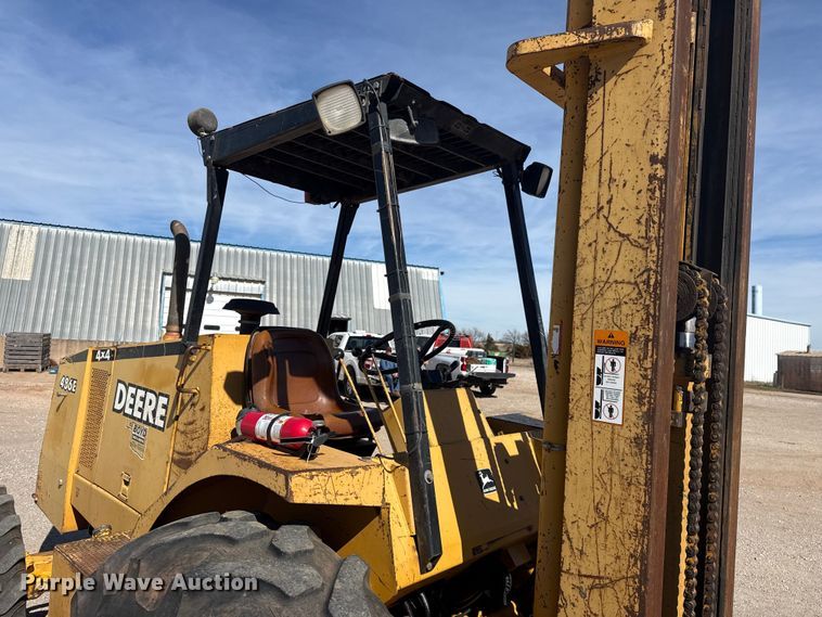 image for item DQ4256 John Deere 486E forklift