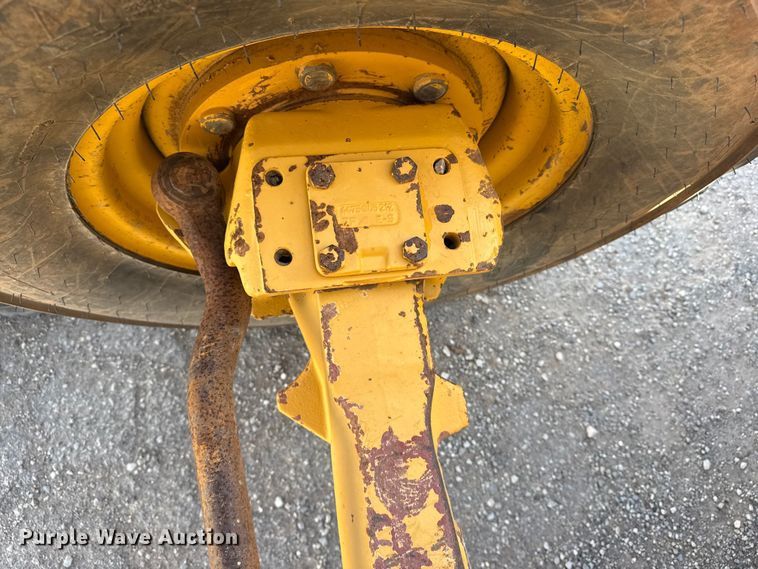 image for item DQ4256 John Deere 486E forklift