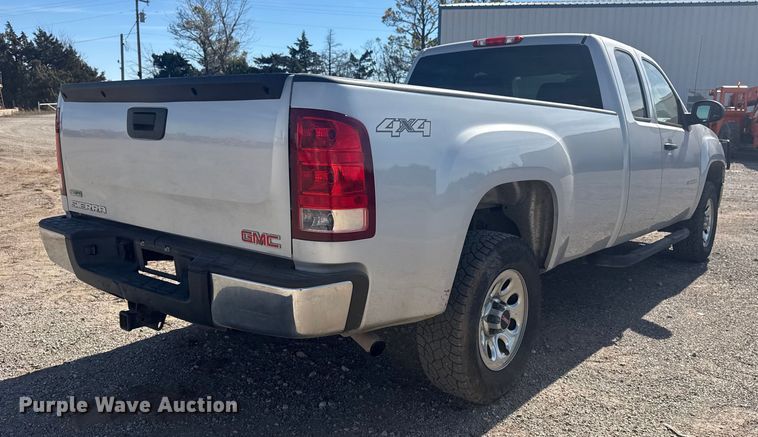 image for item DQ4261 2012 GMC Sierra 1500 Ext. Cab pickup truck