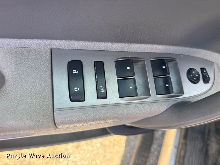 image for item DQ4261 2012 GMC Sierra 1500 Ext. Cab pickup truck