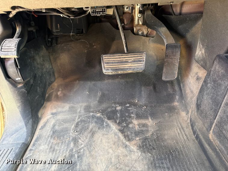 image for item DQ4261 2012 GMC Sierra 1500 Ext. Cab pickup truck