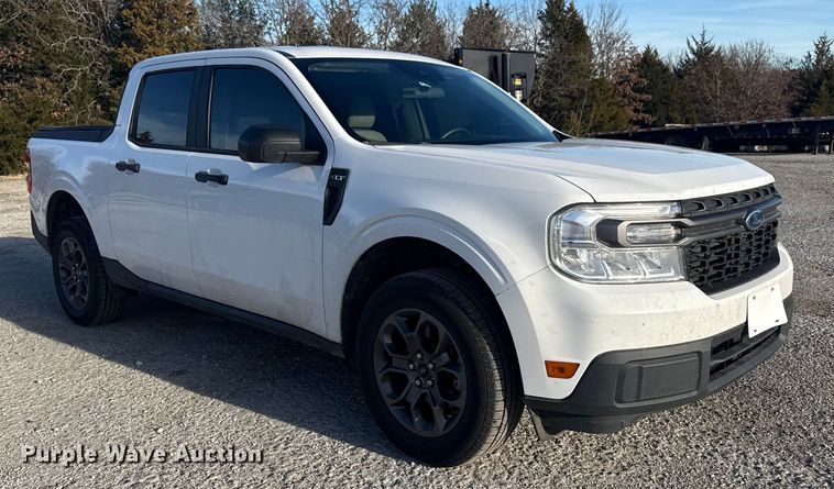 image for item DQ4265 2022 Ford Maverick XL Crew Cab pickup truck