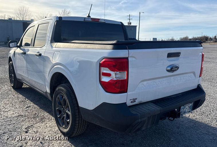 image for item DQ4265 2022 Ford Maverick XL Crew Cab pickup truck