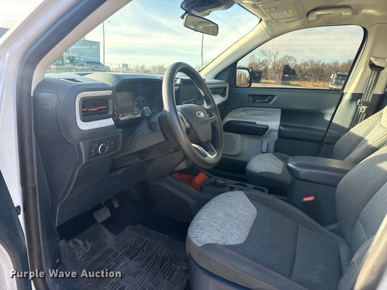 image for item DQ4265 2022 Ford Maverick XL Crew Cab pickup truck