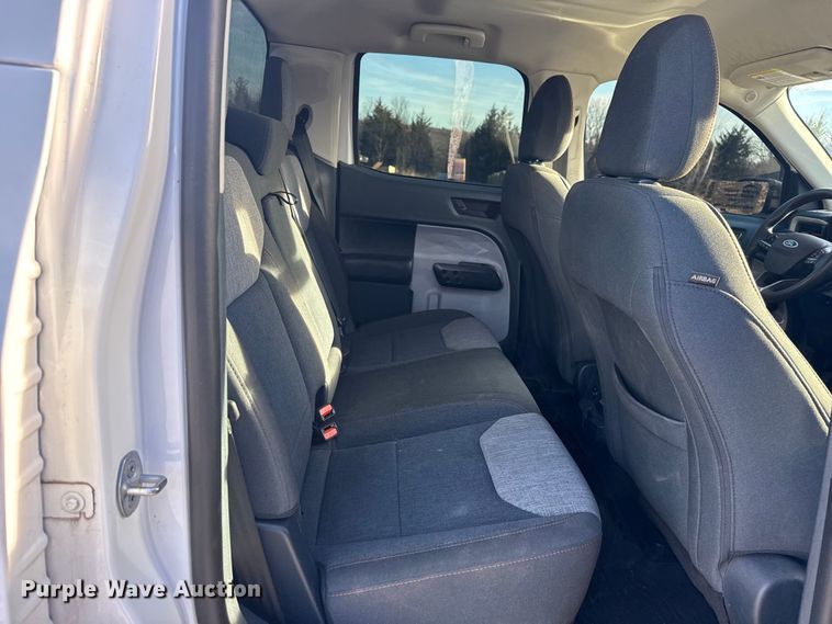 image for item DQ4265 2022 Ford Maverick XL Crew Cab pickup truck