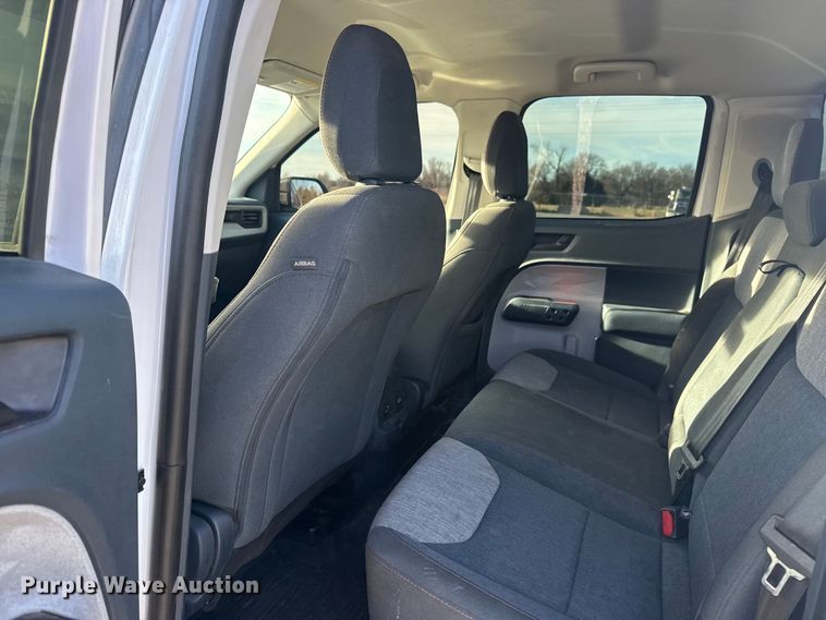 image for item DQ4265 2022 Ford Maverick XL Crew Cab pickup truck