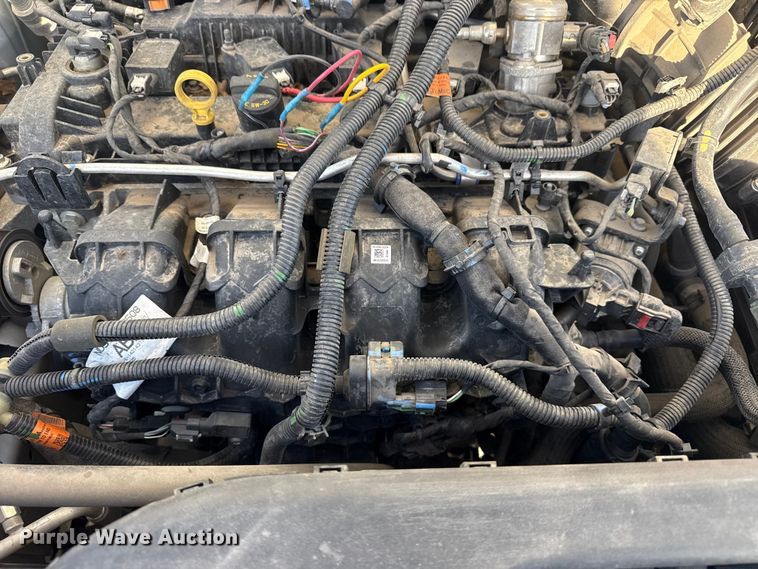 image for item DQ4265 2022 Ford Maverick XL Crew Cab pickup truck