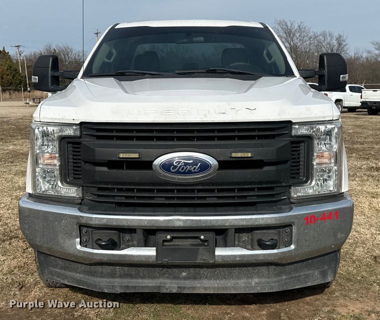 image for item DQ4271 2018 Ford F250 Super Duty Ext. Cab pickup truck