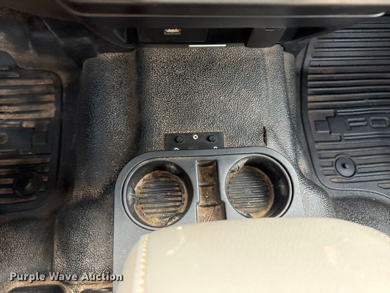 image for item DQ4271 2018 Ford F250 Super Duty Ext. Cab pickup truck