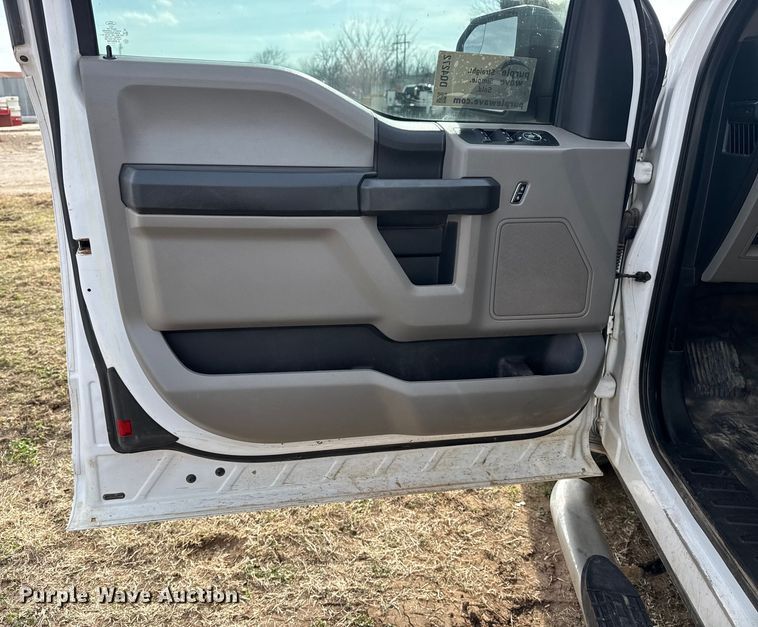 image for item DQ4272 2018 Ford F150 Ext. Cab pickup truck