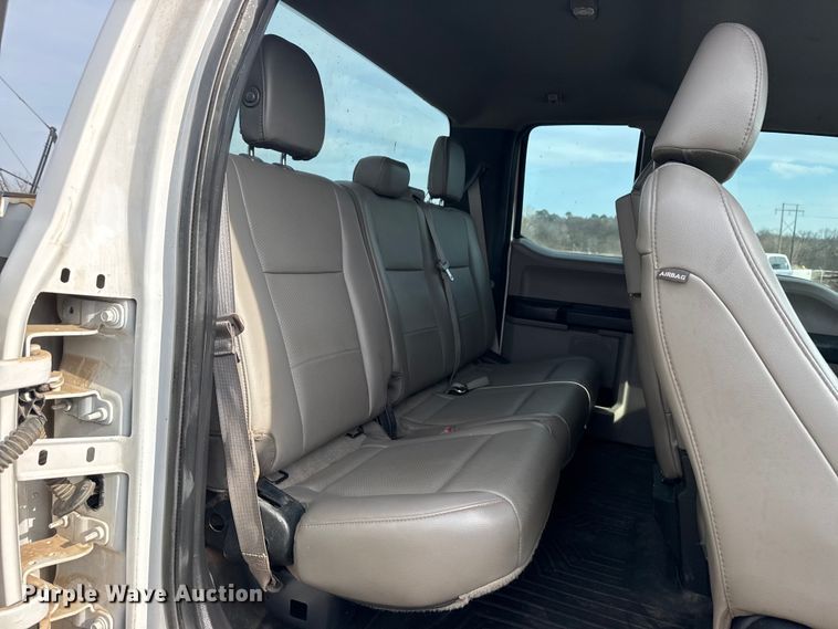 image for item DQ4272 2018 Ford F150 Ext. Cab pickup truck