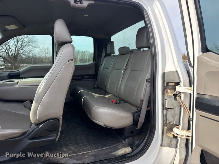 image for item DQ4272 2018 Ford F150 Ext. Cab pickup truck