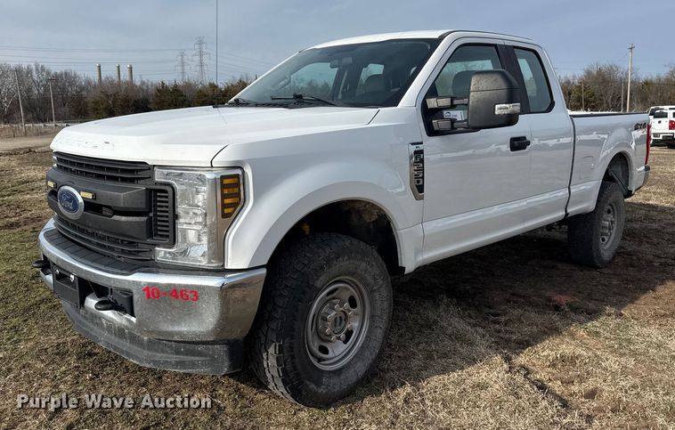 image for item DQ4273 2019 Ford F250 Super Duty XL Ext. Cab pickup truck