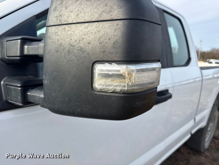 image for item DQ4273 2019 Ford F250 Super Duty XL Ext. Cab pickup truck