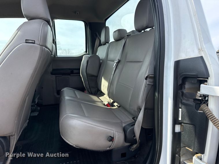 image for item DQ4273 2019 Ford F250 Super Duty XL Ext. Cab pickup truck