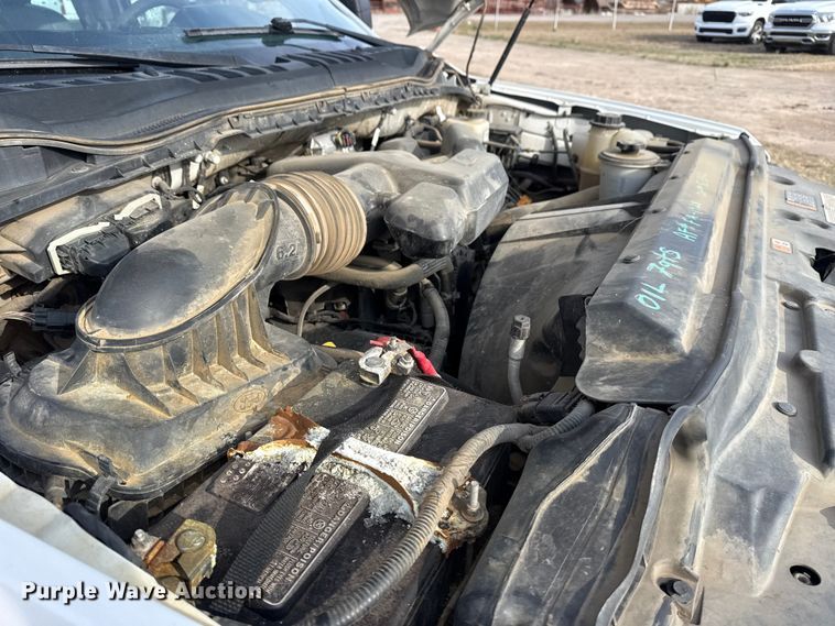 image for item DQ4273 2019 Ford F250 Super Duty XL Ext. Cab pickup truck