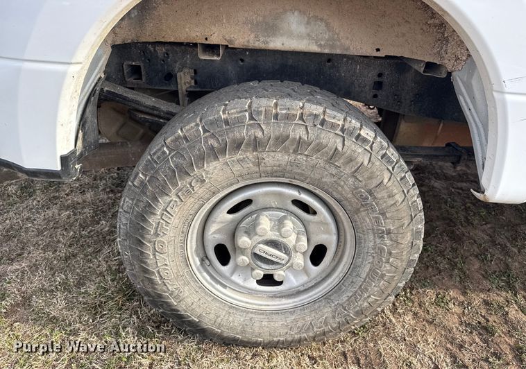 image for item DQ4273 2019 Ford F250 Super Duty XL Ext. Cab pickup truck