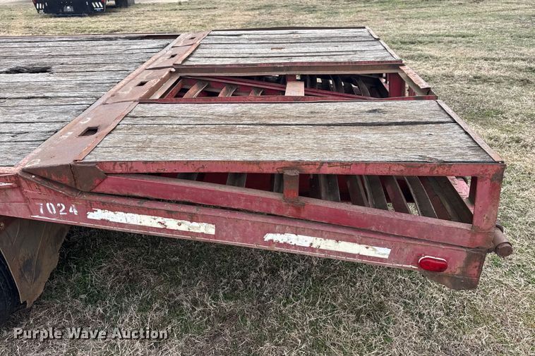 image for item DQ4280 2001 Coose Trailer Mfg. Inc equipment trailer