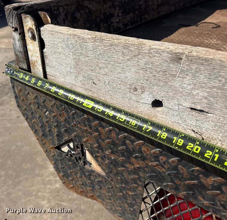 image for item DQ4283 2012 Ford F550 Super Duty Ext. Cab flatbed truck