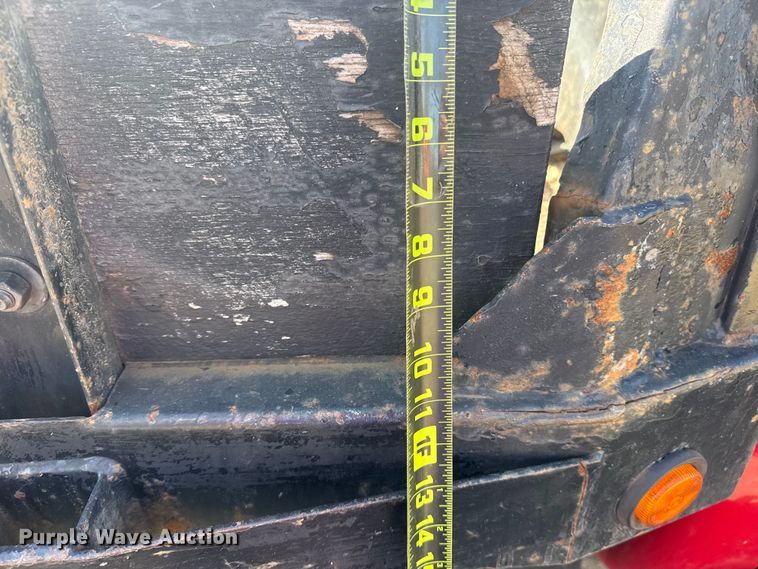 image for item DQ4283 2012 Ford F550 Super Duty Ext. Cab flatbed truck