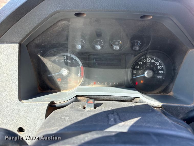 image for item DQ4283 2012 Ford F550 Super Duty Ext. Cab flatbed truck