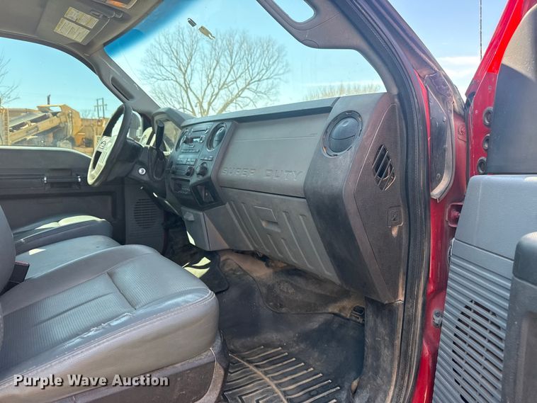 image for item DQ4283 2012 Ford F550 Super Duty Ext. Cab flatbed truck