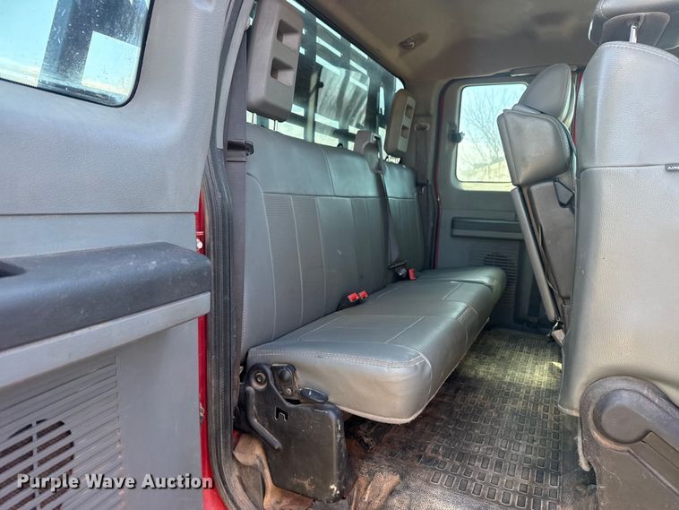 image for item DQ4283 2012 Ford F550 Super Duty Ext. Cab flatbed truck