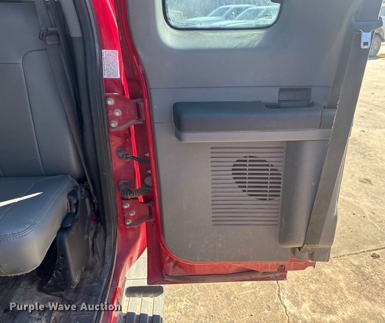 image for item DQ4283 2012 Ford F550 Super Duty Ext. Cab flatbed truck