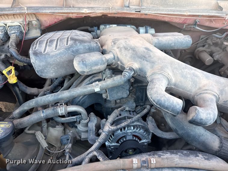 image for item DQ4283 2012 Ford F550 Super Duty Ext. Cab flatbed truck