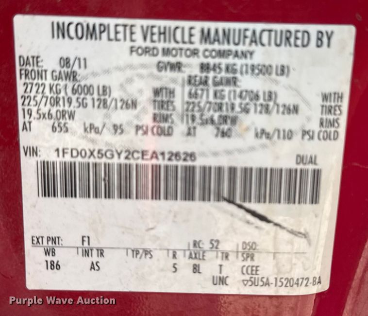 image for item DQ4283 2012 Ford F550 Super Duty Ext. Cab flatbed truck