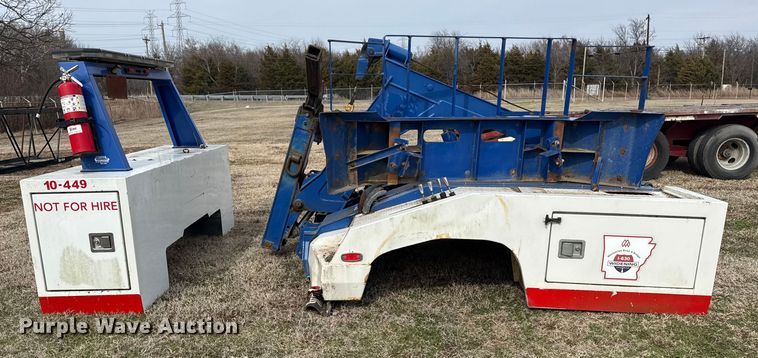 image for item DQ4287 Miller Industries wrecker bed