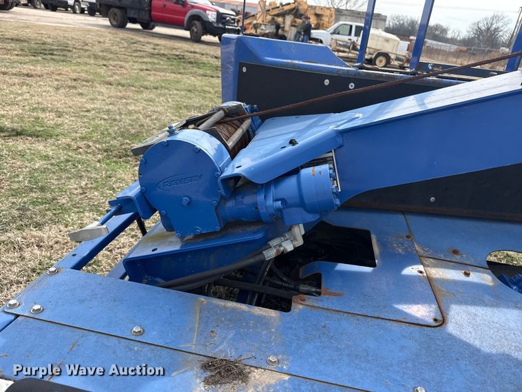 image for item DQ4287 Miller Industries wrecker bed