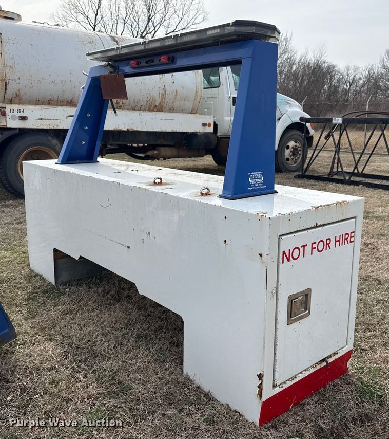 image for item DQ4287 Miller Industries wrecker bed