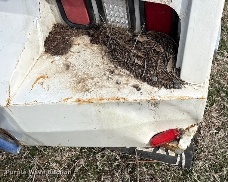 image for item DQ4287 Miller Industries wrecker bed